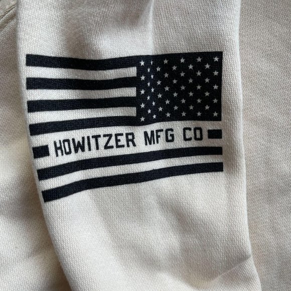 Buckle Cream Graphic Hoodie - Picture 8 of 11